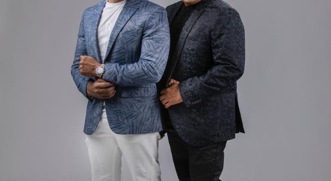 Raymond Pozo y Miguel Céspedes celebrarán “3 décadas” en Santiago