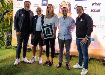 El Camel’s Open reconoce a la inmortal Joelle Schad