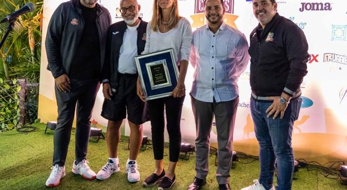 El Camel’s Open reconoce a la inmortal Joelle Schad