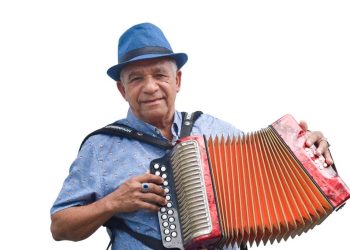 Exponente de música típica Español Núñez estrena “Ese mujerón”