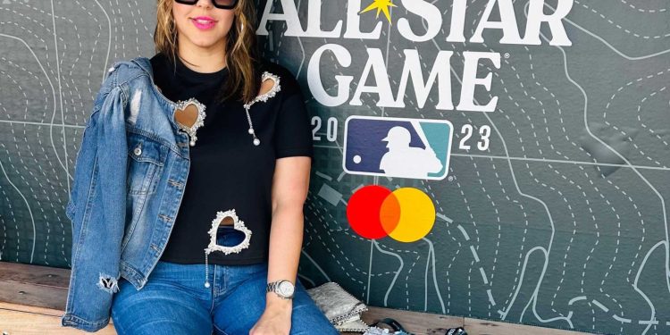 Laura Bonnelly se afianza en la comunicación deportiva nacional e internacional