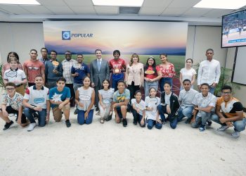 Marileidy Paulino comparte e inspira a colaboradores del Popular y sus hijos