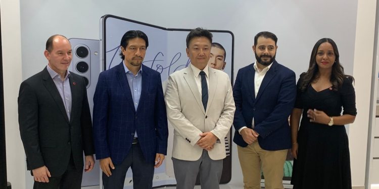 Claro y Samsung presentan los nuevos Galaxy Z Flip5 y Galaxy Z Fold5