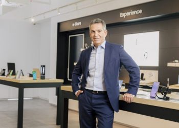 Los smartphones plegables crecen a un ritmo rápido e impulsan la innovación en el mercado de dispositivos móviles