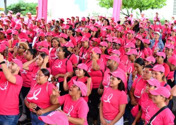CZFS forma Gran Lazo Humano por una “Conciencia Rosa”