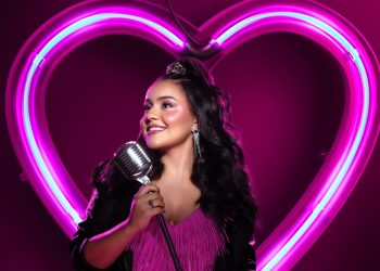 Adriady Parra marca su debut con el sencillo “Como si no hubieran duendes”