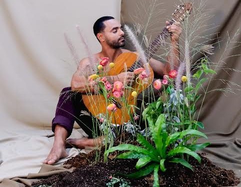 Tras exitosas presentaciones en varios países, Dimablo trae a RD la obra teatral “Talking Plants”