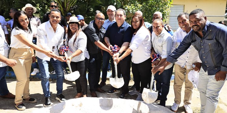 SNS inicia construcción y remozamiento de Centro Diagnóstico y dos centros de Primer Nivel en el Sur