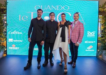 Evelyna y Danilo estrenan comedia romántica “Cuando te toca”