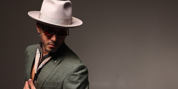 Zeo Muñoz lanza “Solito”, antesala de su tercer disco