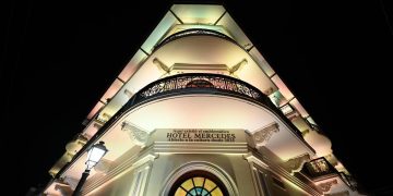 Banreservas inaugura Centro Cultural en el antiguo Hotel Mercedes de Santiago