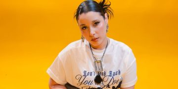 Merlis Camilo lanza “Mil Años Luz (Reimagined)”