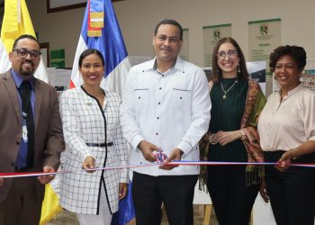 UCSD inaugura tercera edición de la exposición de artes visuales “Travesías Creativas de la Imaginación”