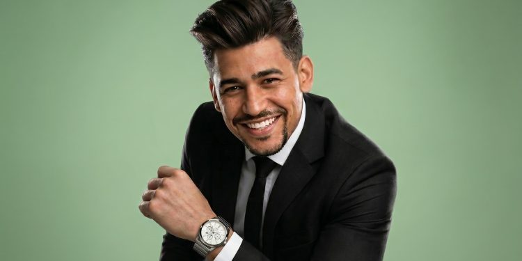 El Poeta Callejero anuncia concierto «Demasiada Personalidad» con orquesta en vivo