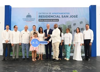 Banreservas financia 700 apartamentos del residencial San José entregados por el presidente Abinader