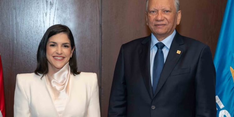 Designan a Angelina Biviana Riveiro como vicepresidenta ejecutiva de Fiduciaria Reservas