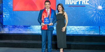 Mapfre es distinguida con el “Escudo de Confianza” por su trayectoria en el sector de servicios