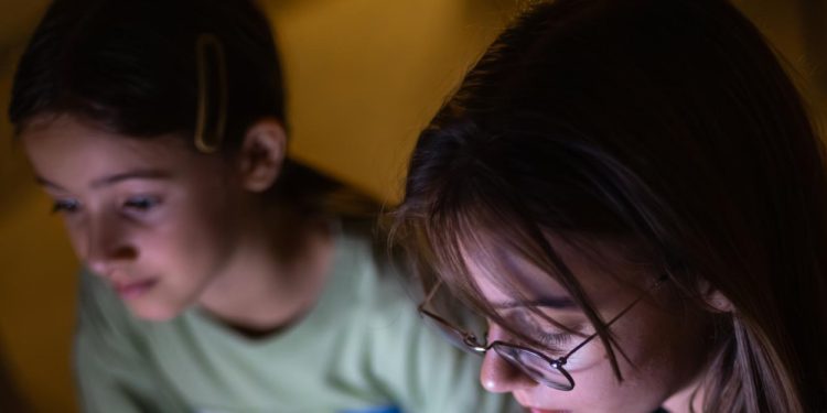 ChatGPT para adolescentes: seguridad y nuevos retos frente al avance de la IA