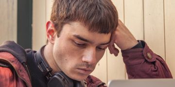 La evolución del grooming en línea: cómo los agresores captan a niños y adolescentes en nuevos entornos digitales