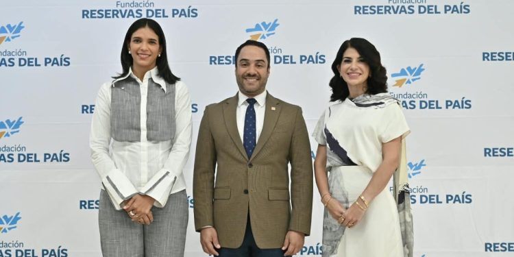 Fundación Reservas del País inaugura la 5.ª Feria de Cooperativas y Asociaciones Aliadas de Santo Domingo